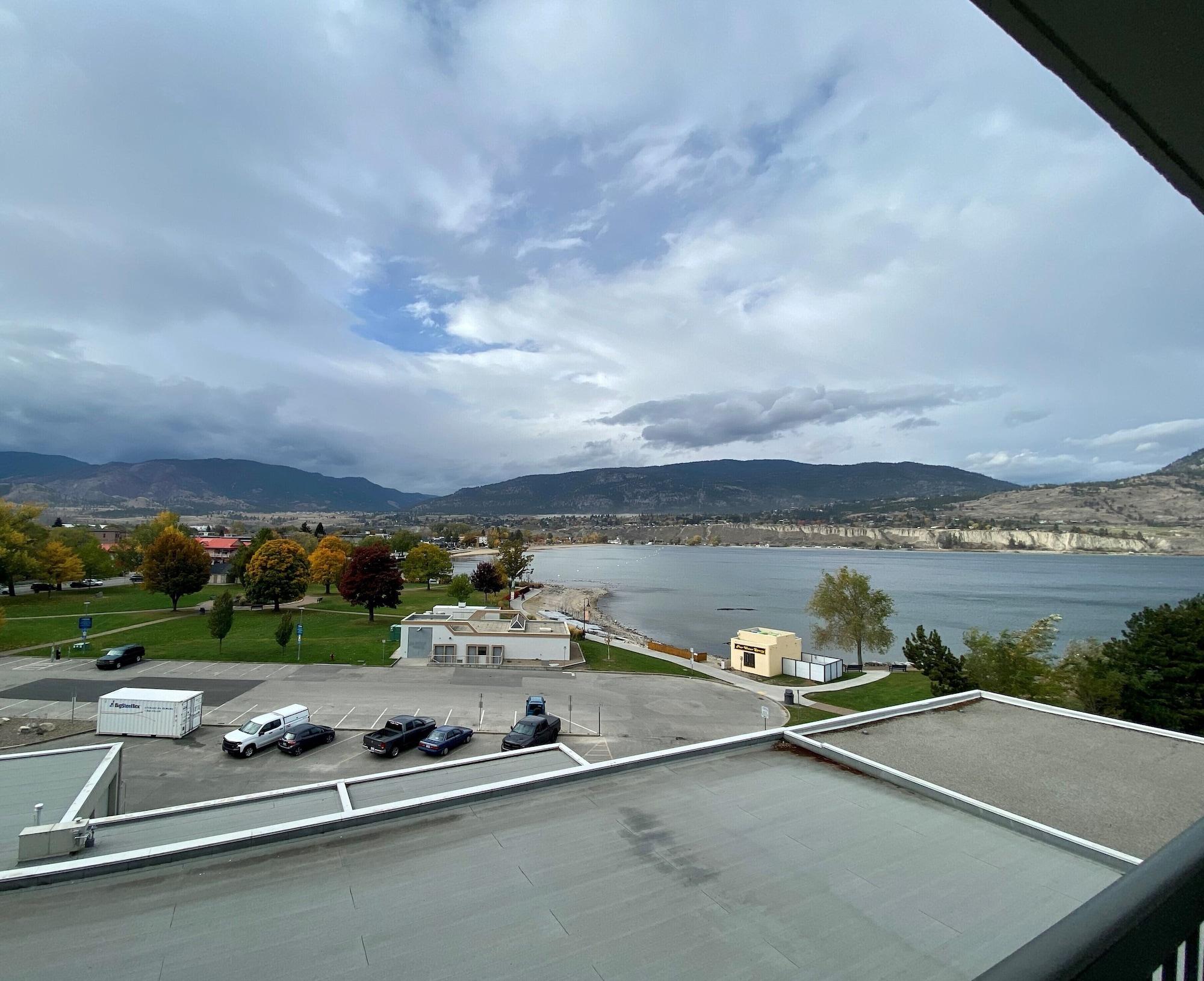 Penticton Lakeside Resort Extérieur photo